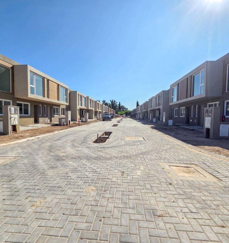 Living comedor de casa modelo, Aldeana Pilar
